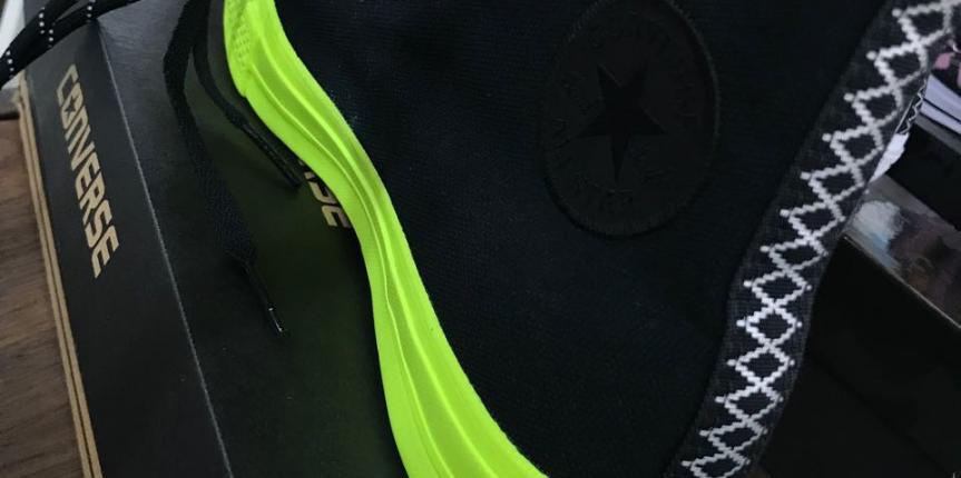 Black and lime converse