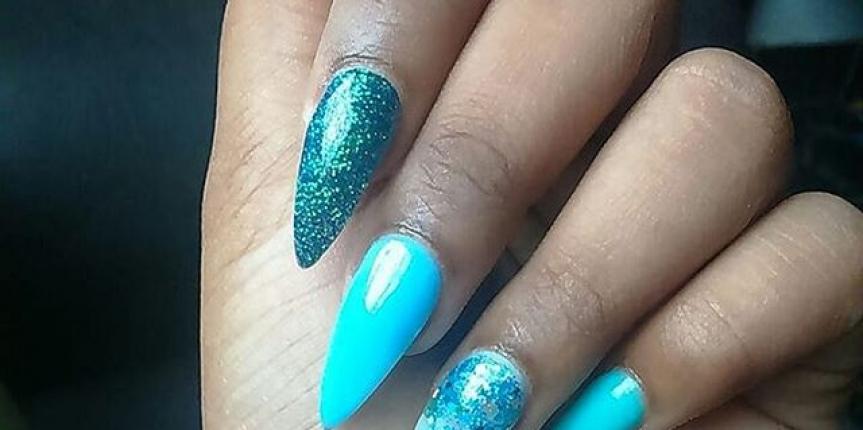 Blue/ green acrylic nails