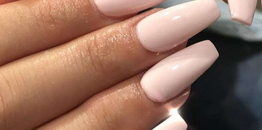 Plain acrylic extensions