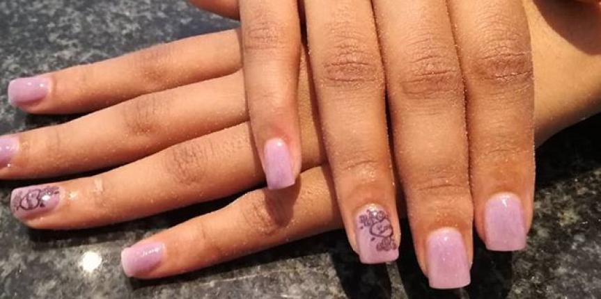 short pink gel nails