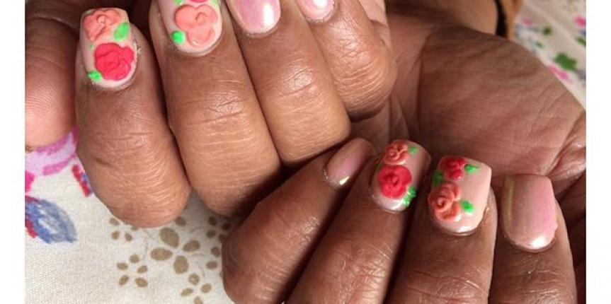 Pink red rose nail art