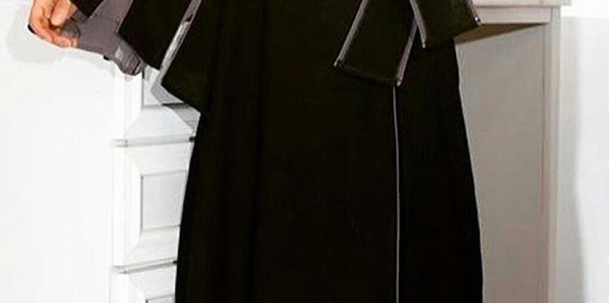 Detailed black and grey abaya