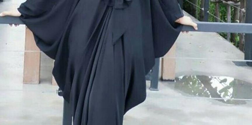 Bow detailed abaya