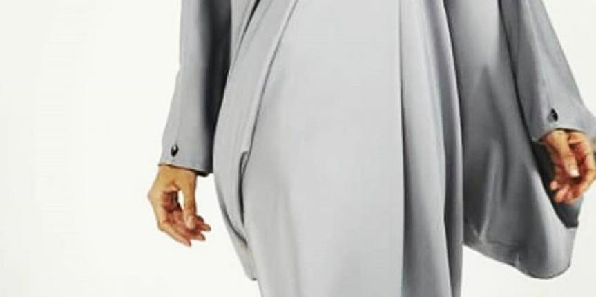 Grey abaya with tassel